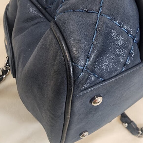 Chanel 2012 Iridescent Relax CC Bowling Bag/Baby duffle. Beautiful - Picture 10 of 16